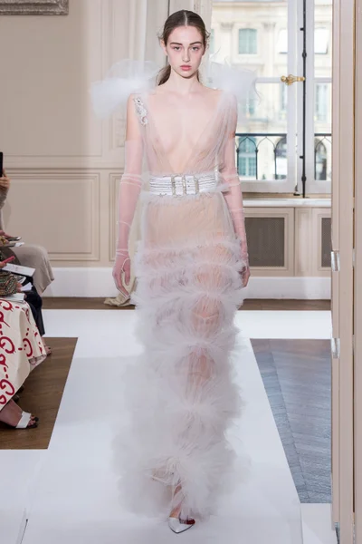 Look 35